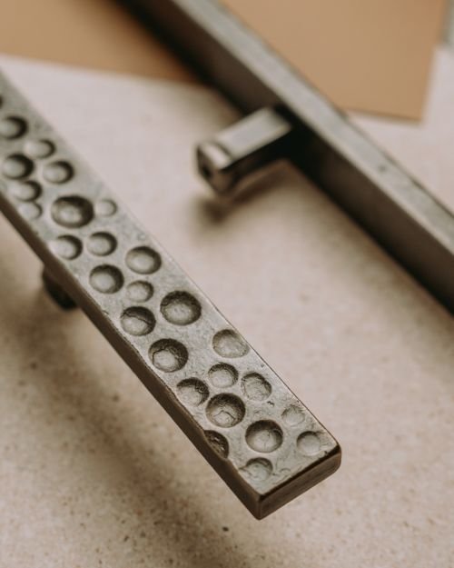 Poignée de porte carrée faite à la main